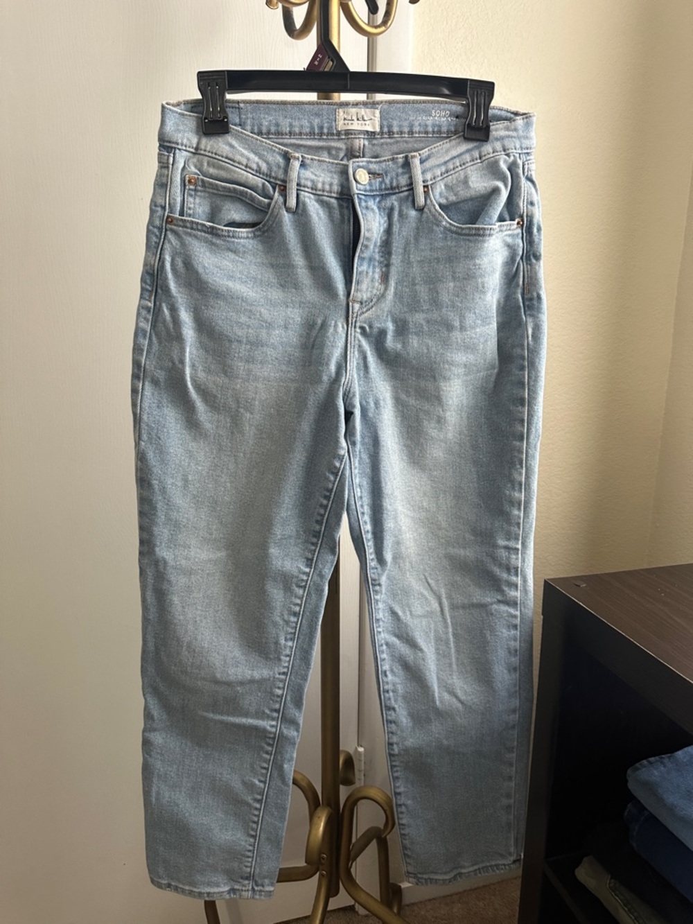 Nicole Miller Light Wash Straight Leg Jeans